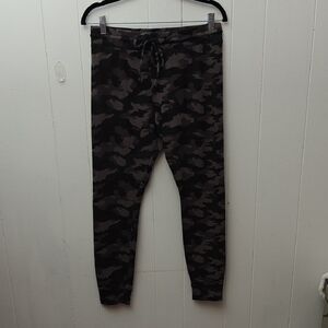 Men's Black Camo Jogger Pants